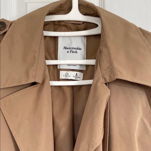 Abercrombie & Fitch Tan Trench Coat with Belt - Picture 2 of 5
